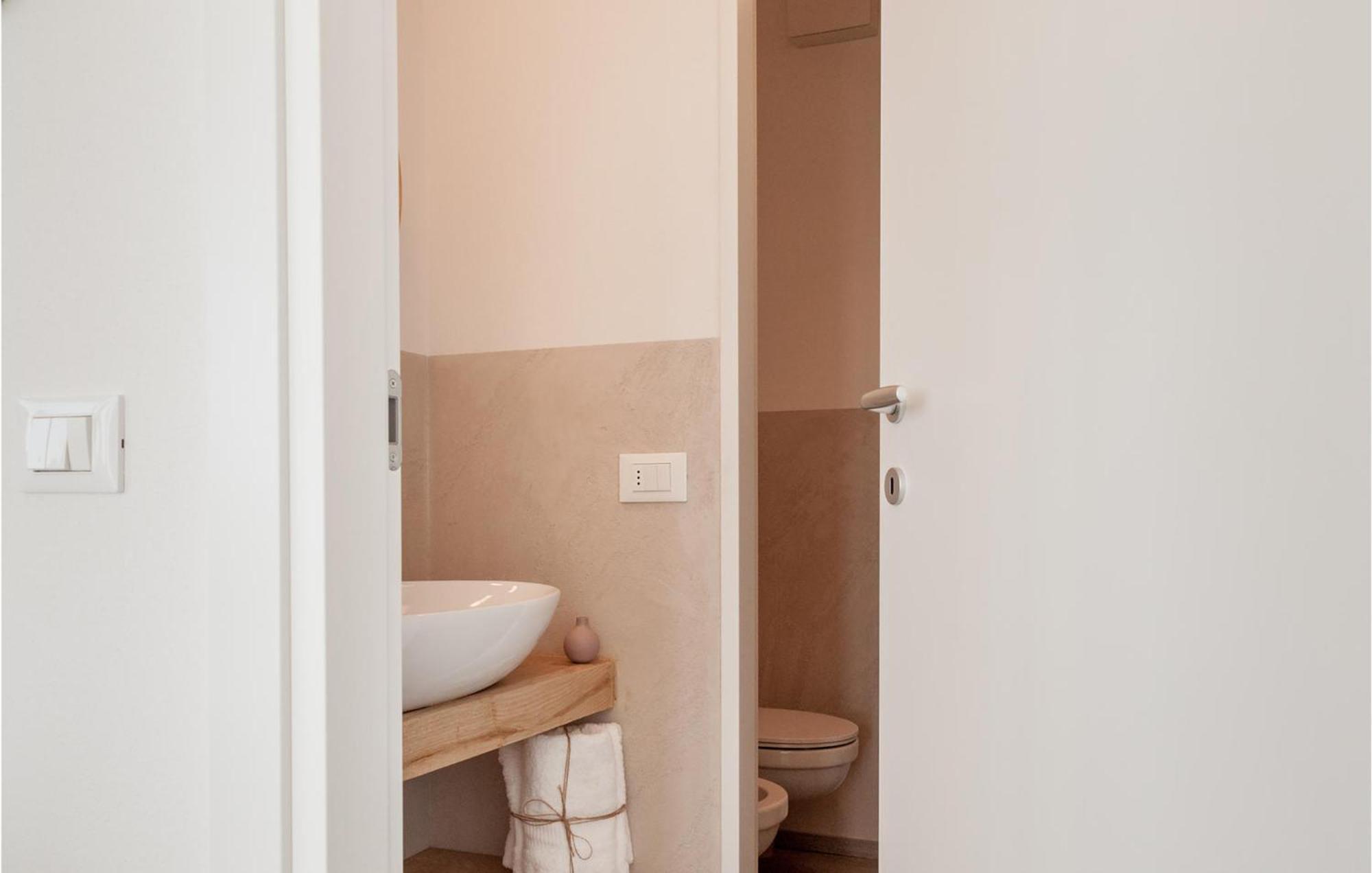 Amazing Apartment In Moneglia With House Sea View Esterno foto